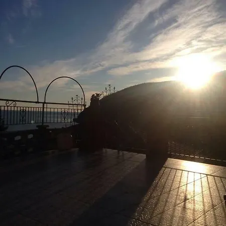 Il Tramonto Delle 5 Terre
